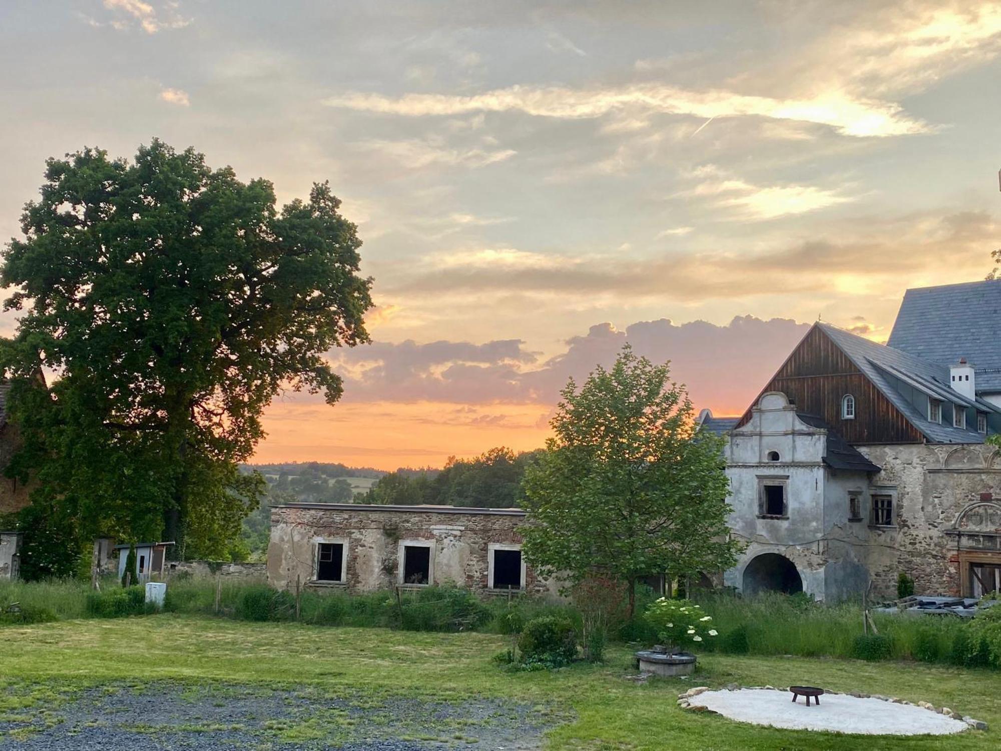 Apartment Castle Hill I Maciejowiec